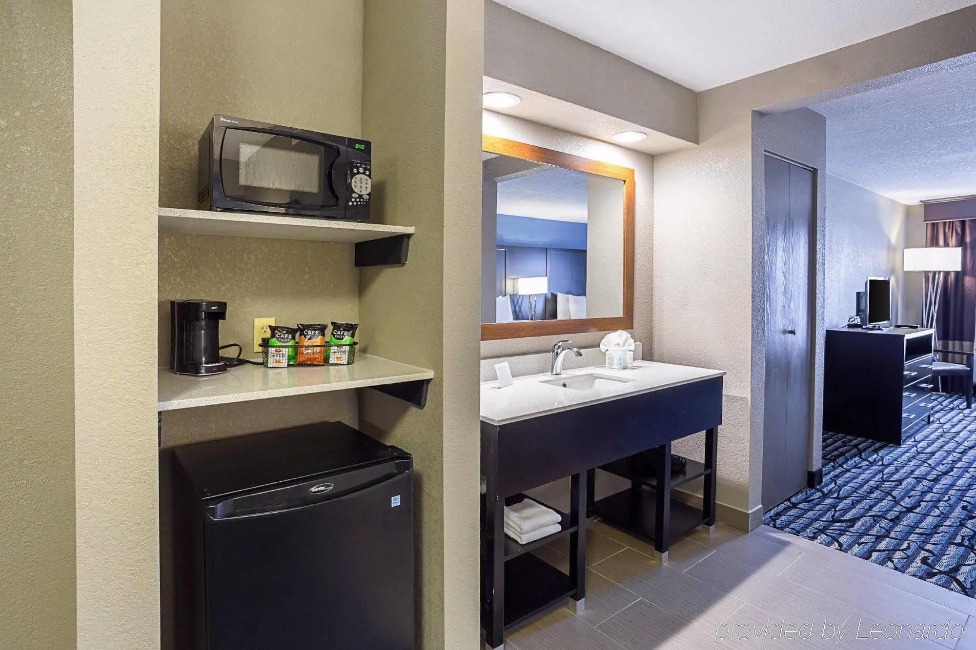 Comfort Suites University Μπατόν Ρουζ Εξωτερικό φωτογραφία